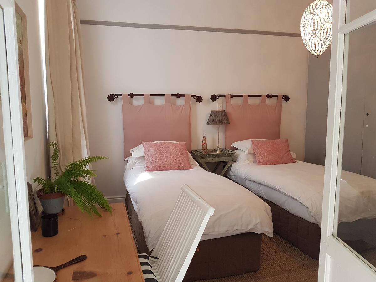 Gilmour Hill Bed & Breakfast Cape Town Exterior photo
